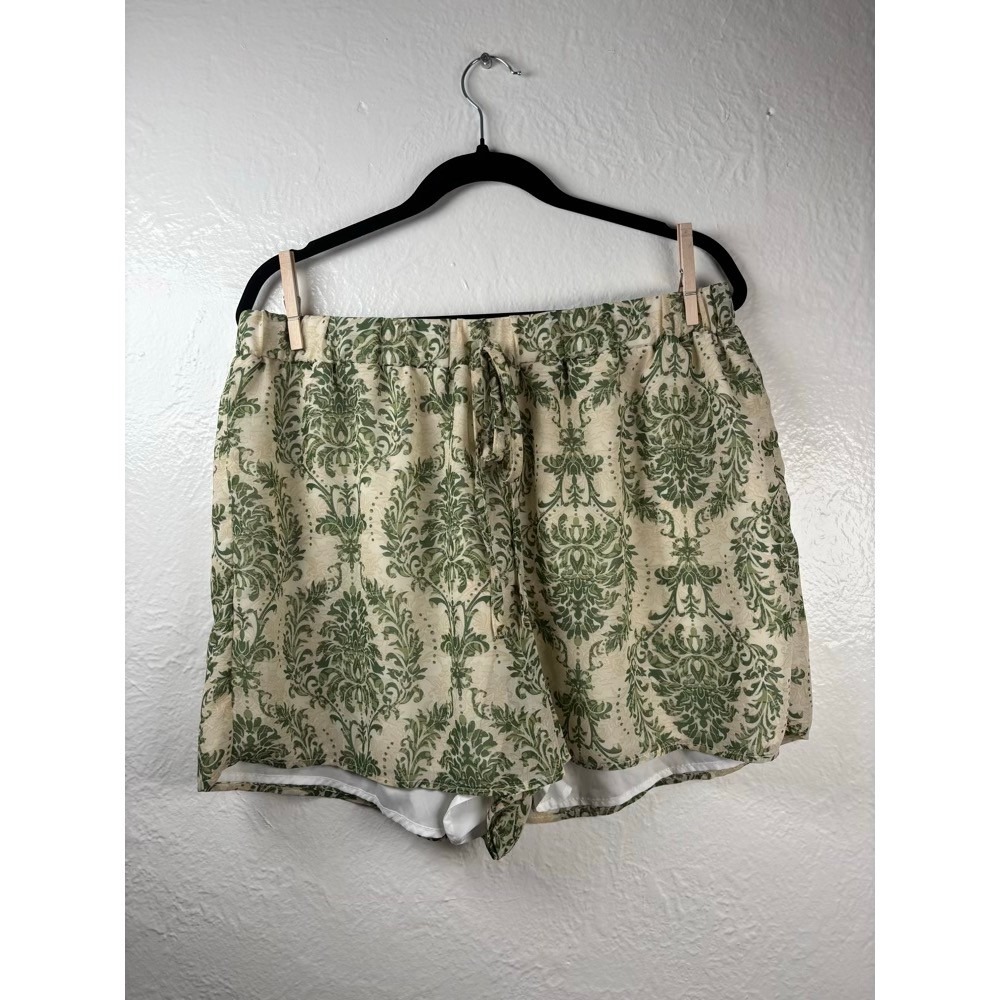 Damask Shorts Womens 1XL Green Cream Floral Elastic Waist Regencycore Baroque